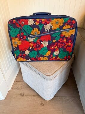 Source Unknown Navy Floral Carry Case with Red, Yellow, Green Accents